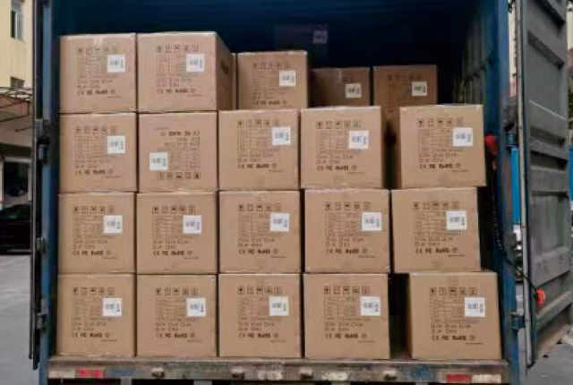 Verpackung und Versand